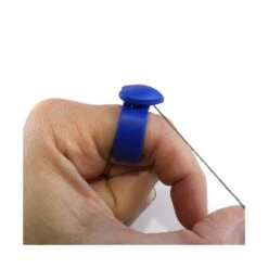 Anillo Cortahilos Con Forma Corazón