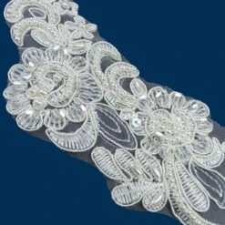 Aplicación Bordada En Crudo 21x7cm. Pareja 5 Aplicación Bordada En Crudo 21x7cm. Pareja -Merceria Botton aplicacion bordada en crudo 21x7cm pareja 1