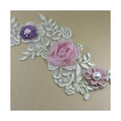 Aplicación Bordada Ramo Flores Variadas 12x26cm -Merceria Botton aplicacion bordada ramo flores variadas 12x26cm 1