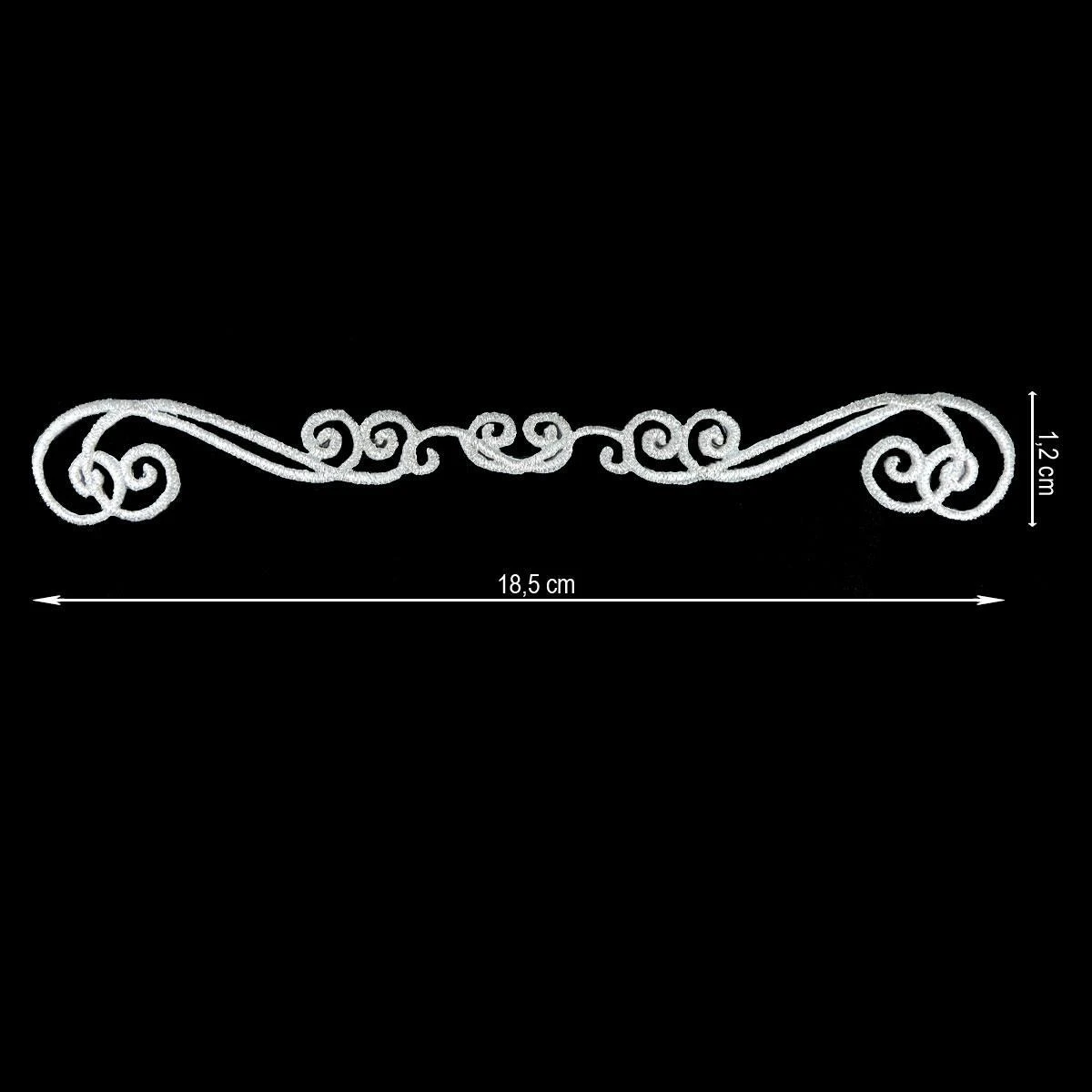 Aplicación Bordada Termoadhesiva Plateada 18,5x1,2cm. Cenefa 3 Aplicación Bordada Termoadhesiva Plateada 18,5x1,2cm. Cenefa