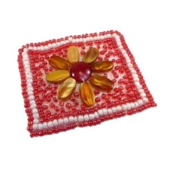 Aplicación étnica Con Rocalla Y Piedras 6,5x5,5cm. Rojo -Merceria Botton aplicacion etnica con rocalla y piedras 65x55cm rojo 1