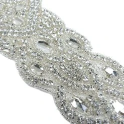 Aplicación Termo Strass Y Cristal Blanco. 27cm X 8cm -Merceria Botton aplicacion termo strass y cristal blanco 27cm x 8cm 1