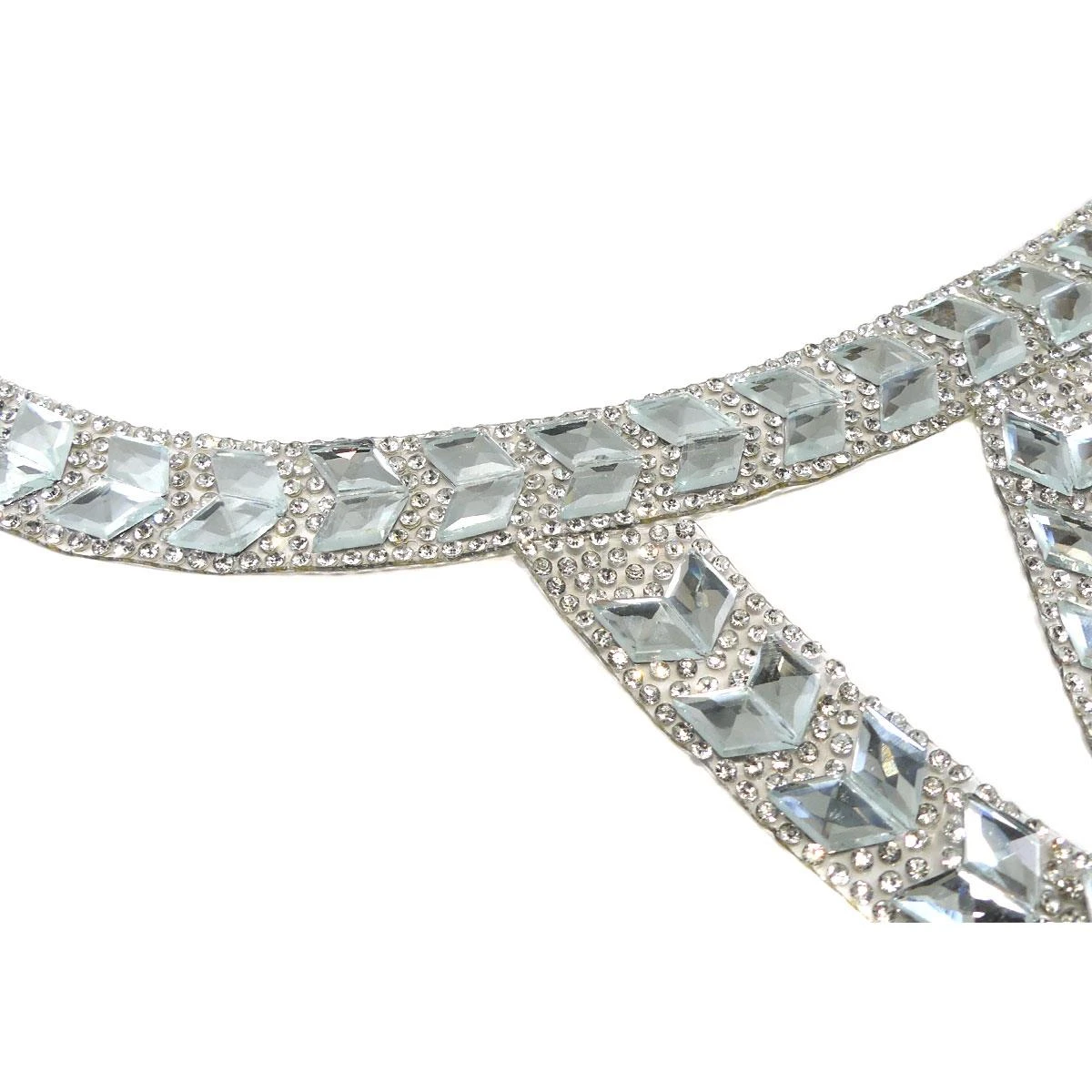 Aplique Cuello Con Pico Termoadhesivo Strass 4 Aplique Cuello Con Pico Termoadhesivo Strass - Imagen 2