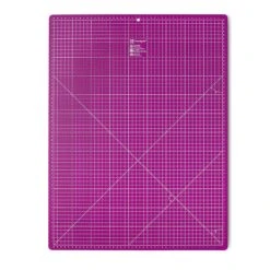 Base De Corte Fuxia 45x60cm. Prym