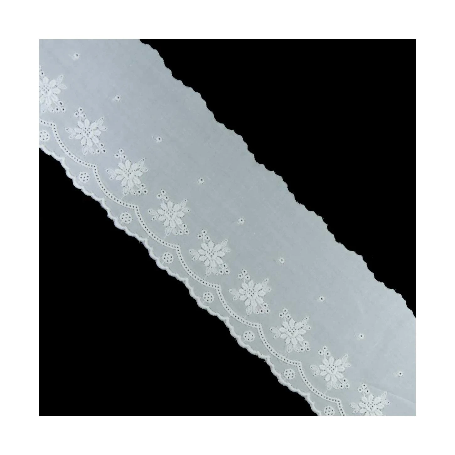 Bordado Blanco Floral 65m. Conjunto 45 3 Bordado Blanco Floral 65m. Conjunto 45