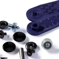 Broches Presión Anorak Negro Con Ensamblador 15mm. Prym 7 Broches Presión Anorak Negro Con Ensamblador 15mm. Prym -Merceria Botton broches presion anorak negro con ensamblador 15mm prym 2