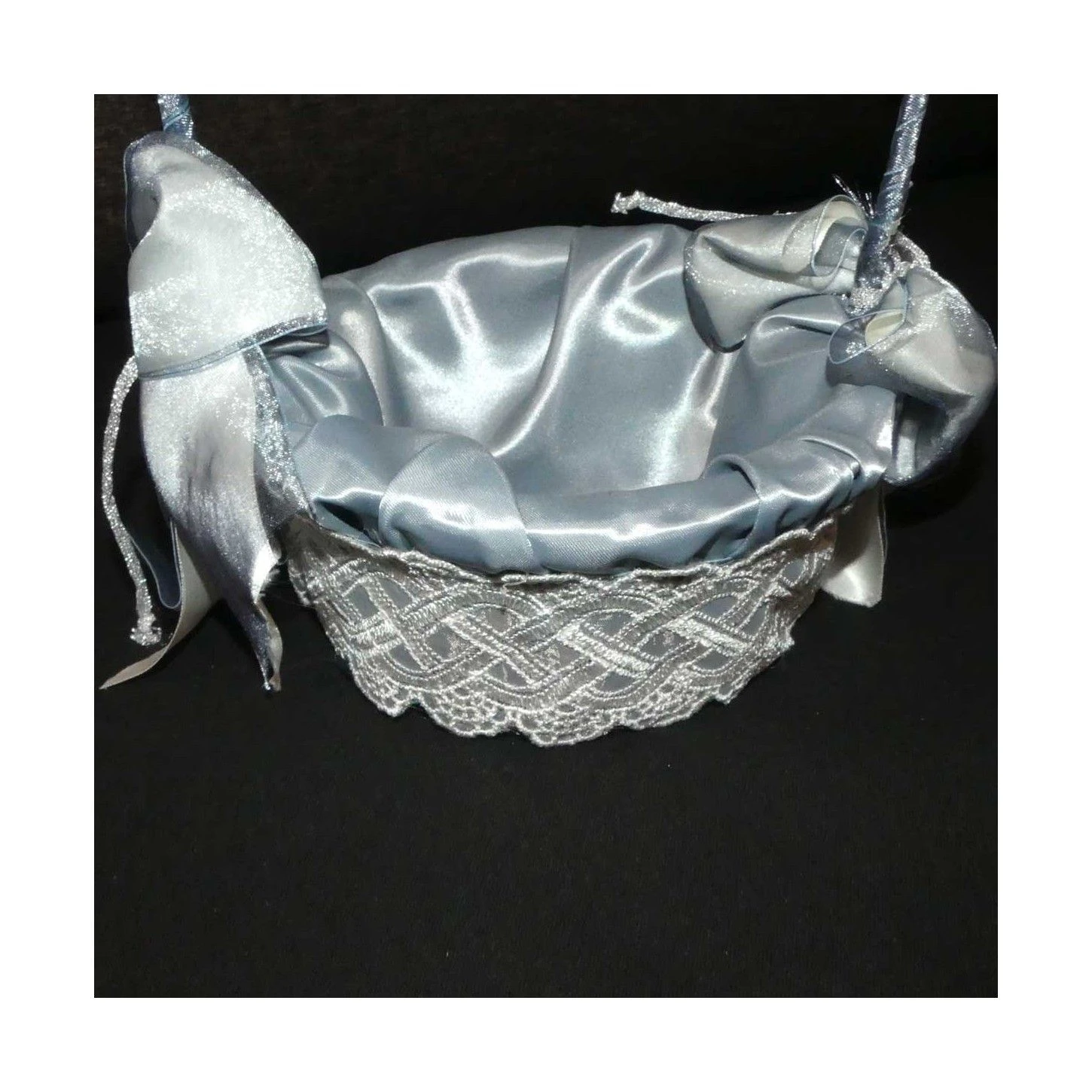 Cesta Para Ceremonia Gris Perla Y Guipur 17x15x24cm 4 Cesta Para Ceremonia Gris Perla Y Guipur 17x15x24cm - Imagen 2