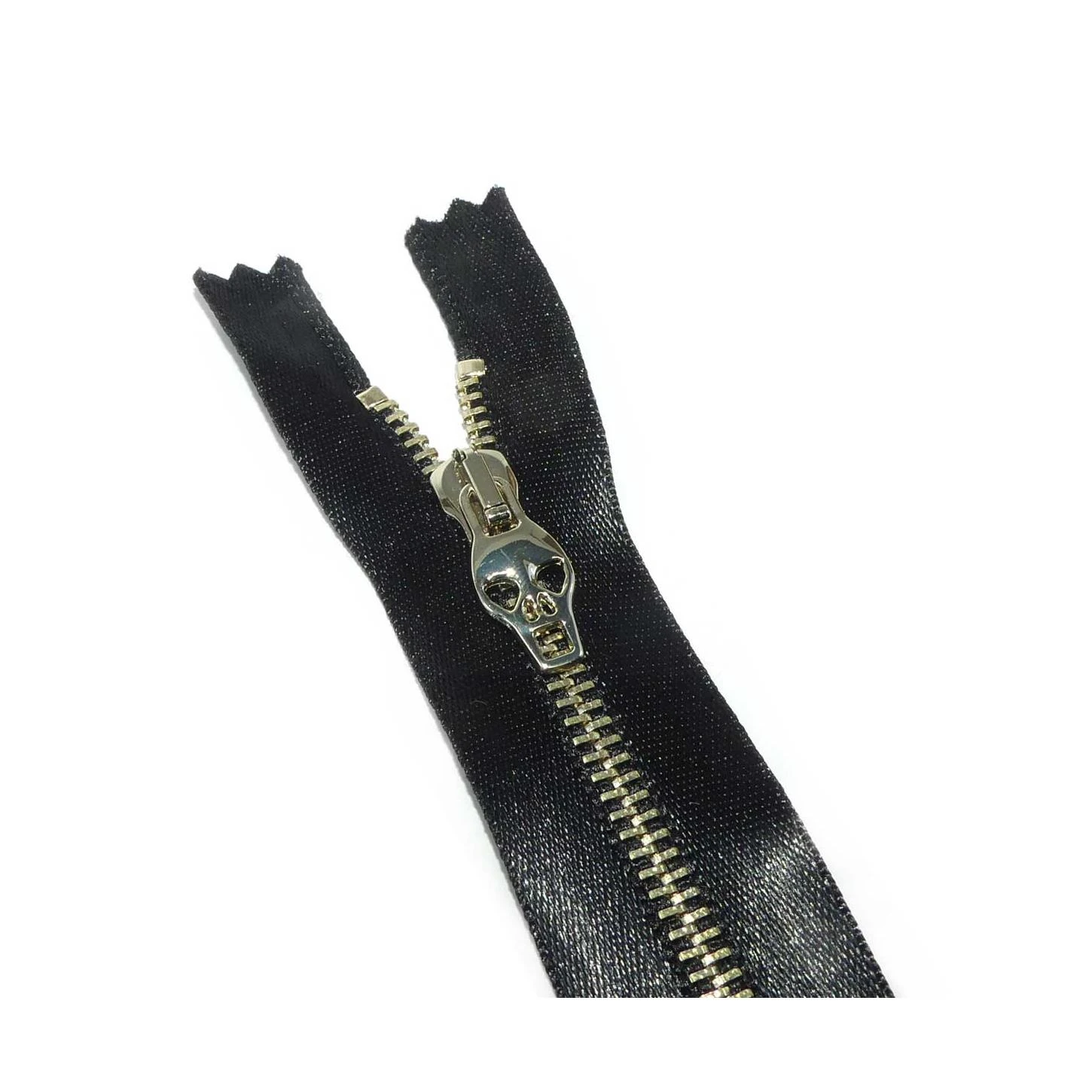 Cremallera Metálica Con Tirador Calavera Cerrada 4 Cremallera Metálica Con Tirador Calavera Cerrada - Imagen 2