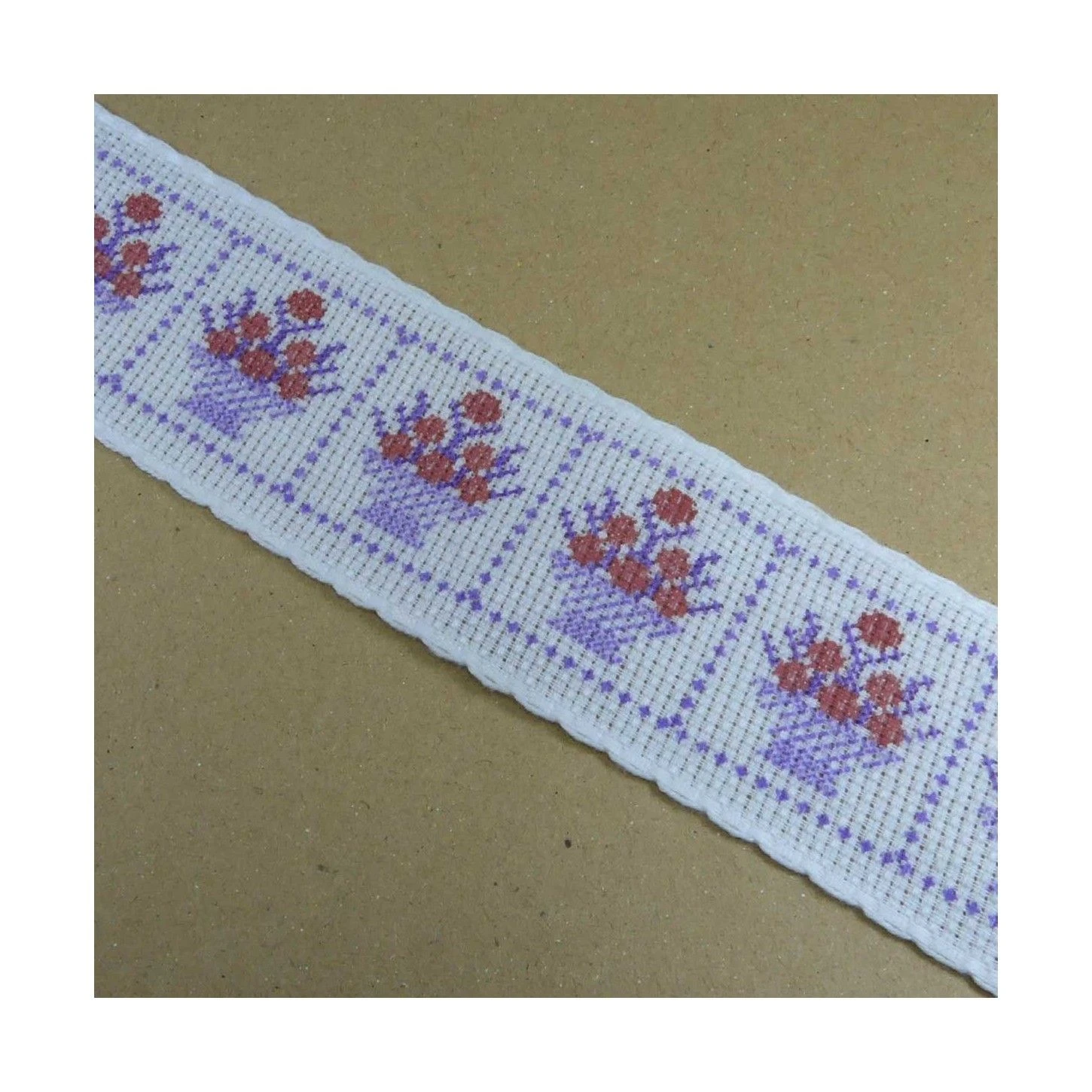 Cubrecosturas Panamá Con Cesta De Flores Púrpura 5cm 4 Cubrecosturas Panamá Con Cesta De Flores Púrpura 5cm - Imagen 2