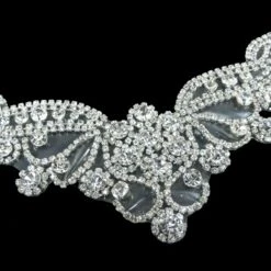 Cuello Termo Strass Blanco. 22,5cm X 12,5cm -Merceria Botton cuello termo strass blanco 225mm x 125mm 1