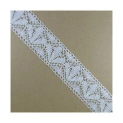 Entredós Bolillo Tulipanes Crudo 4cm