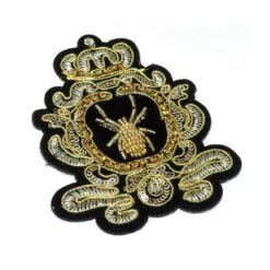Escudo Bordado Y Rocalla Dibujo Araña Negro Y Oro -Merceria Botton escudo bordado y rocalla dibujo arana negro y oro 1