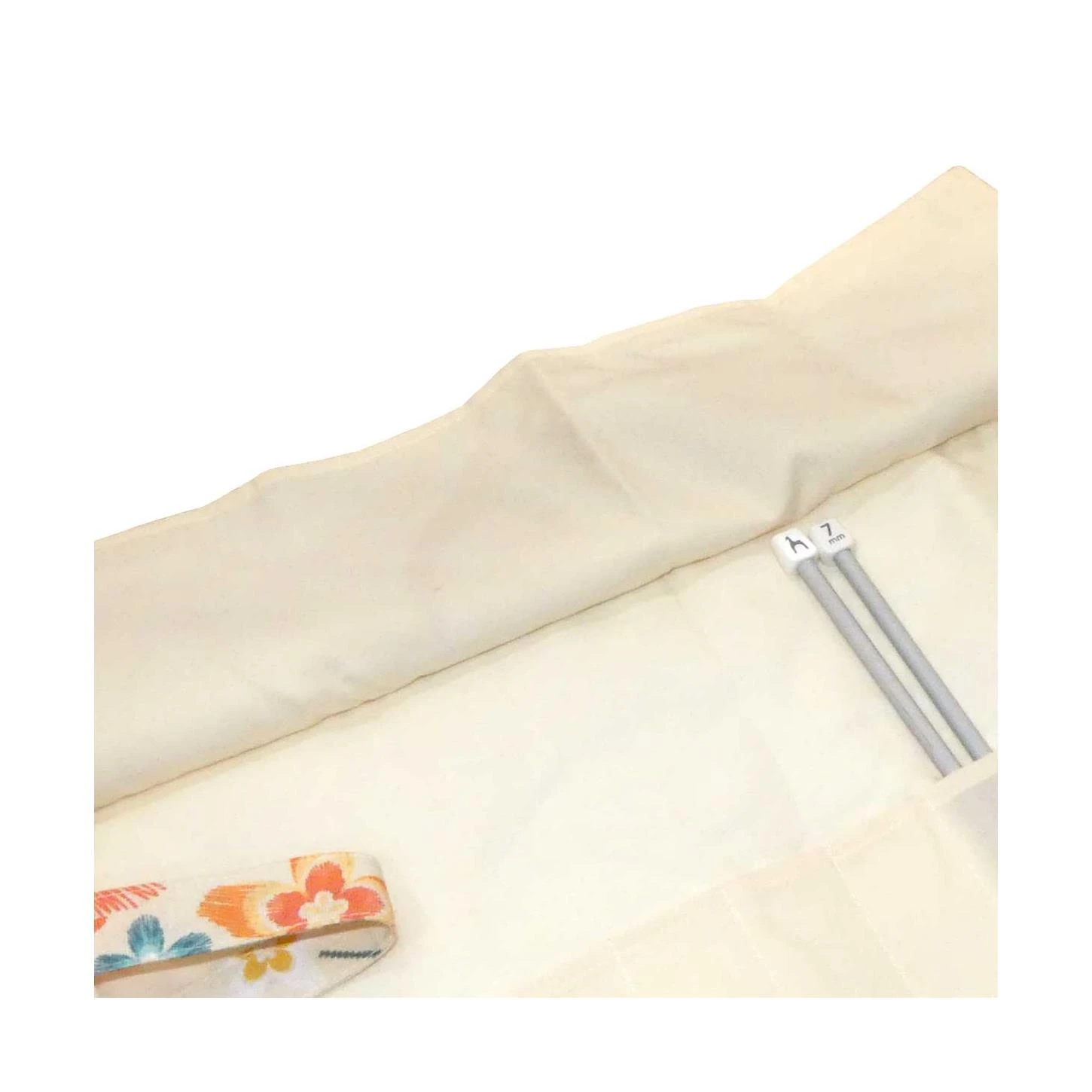 Estuche Porta Agujas Desplegable Flores Lino 5 Estuche Porta Agujas Desplegable Flores Lino - Imagen 3