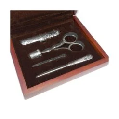 Estuche Tijeras Bordar Y Accesorios. Plata Vieja Rococó 7 Estuche Tijeras Bordar Y Accesorios. Plata Vieja Rococó -Merceria Botton estuche tijeras bordar y accesorios plata vieja rococo 1