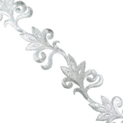 Galón Bordado Termoadhesivo Plateado 4cm. Ramos