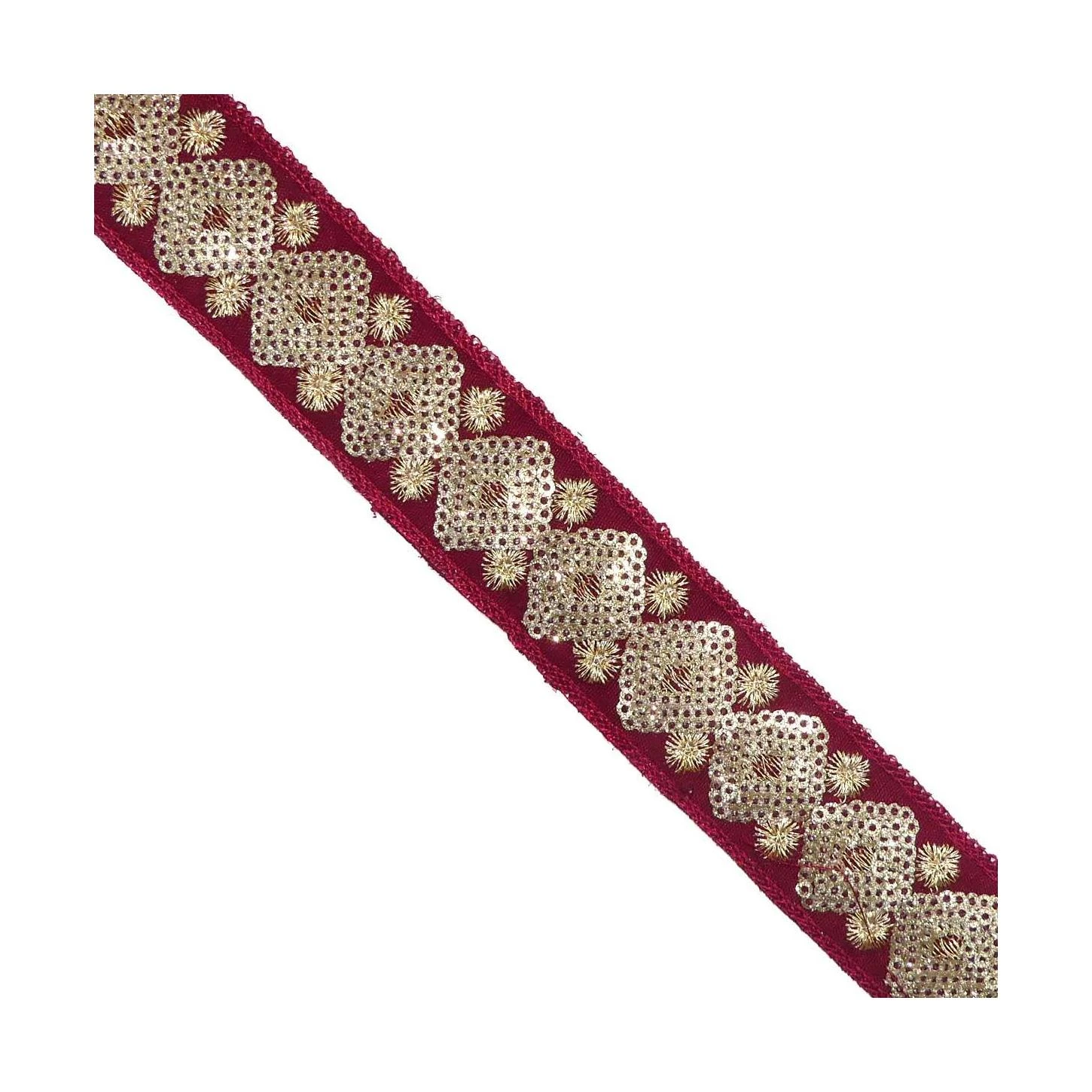 Galón Con Lentejuelas Doradas En Rombos 3cm 3 Galón Con Lentejuelas Doradas En Rombos 3cm