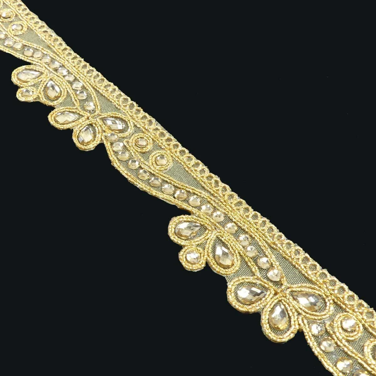 Galón O Puntilla De Guipur Con Cristal 2,5cm. Oro Y Plata 4 Galón O Puntilla De Guipur Con Cristal 2,5cm. Oro Y Plata - Imagen 2