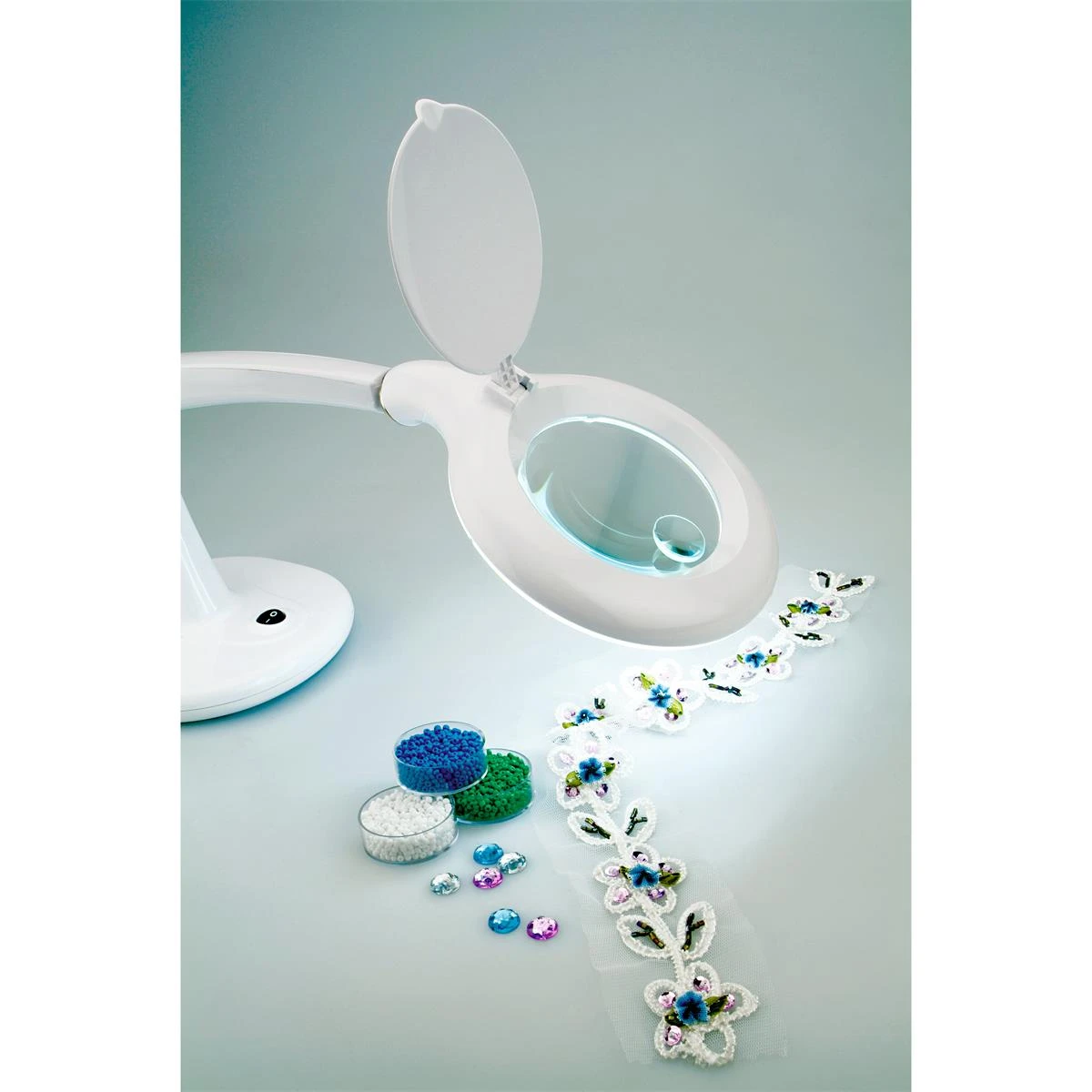 Lupa Con Lámpara Y Base. Prym 7 Lupa Con Lámpara Y Base. Prym - Imagen 5