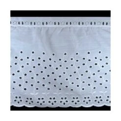 Puntilla Bordada Diseño Perforaciones Con Pasacintas 20cm