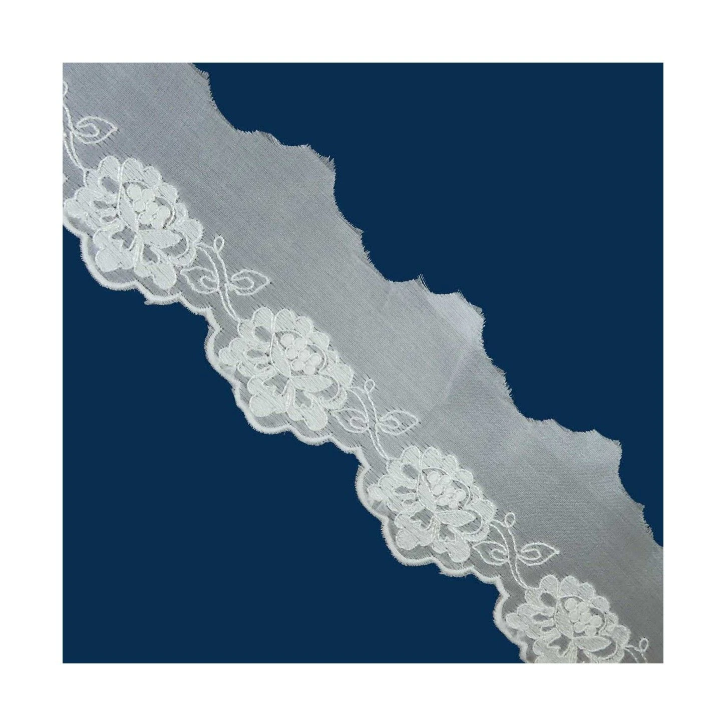 Puntilla Bordada De Organza Crudo 55mm. Gran Flor 3 Puntilla Bordada De Organza Crudo 55mm. Gran Flor