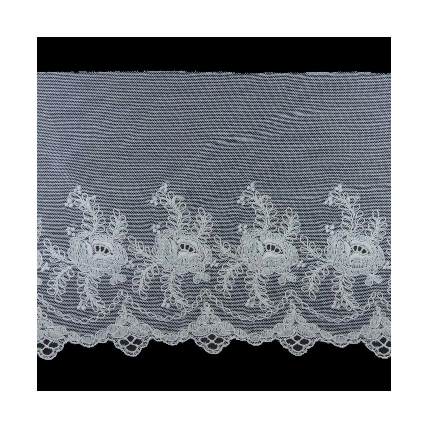 Puntilla De Tul Bordado Blanco Roto 16cm. Rosas 3 Puntilla De Tul Bordado Blanco Roto 16cm. Rosas