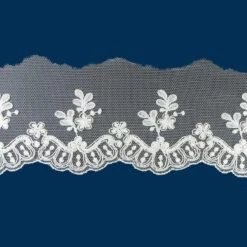 Puntilla De Tul Bordado Blanco Roto 7cm. Floral