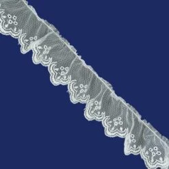 Puntilla Fruncida De Tul Bordado 3cm. Blanco Roto