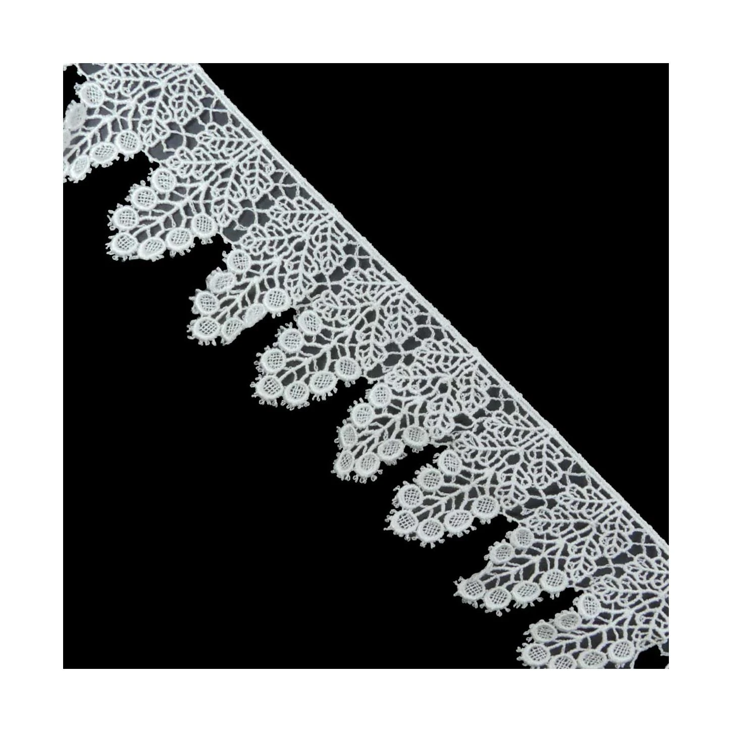 Puntilla Guipur Blanco 5cm. Árbol 3 Puntilla Guipur Blanco 5cm. Árbol