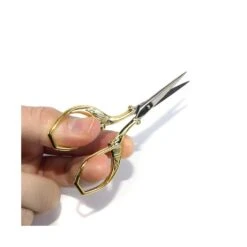 Tijera Para Bordar Decorativa Oro 9cm. Premax -Merceria Botton tijera para bordar decorativa oro 9cm premax 2