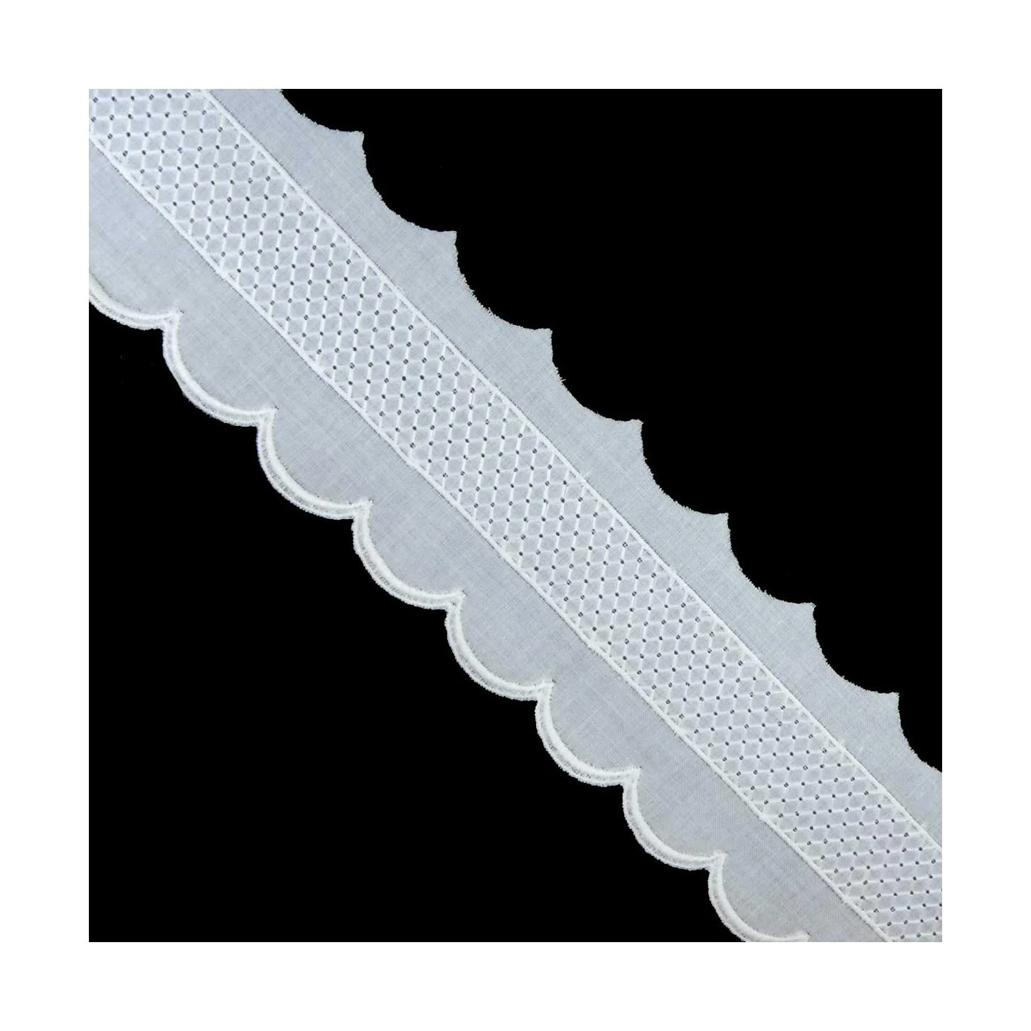 Tira Bordada Algodón Blanco 55mm. Entramado 3 Tira Bordada Algodón Blanco 55mm. Entramado