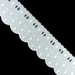 Tira Bordada Con Pasacintas Blanco 5,5cm. Bodoques